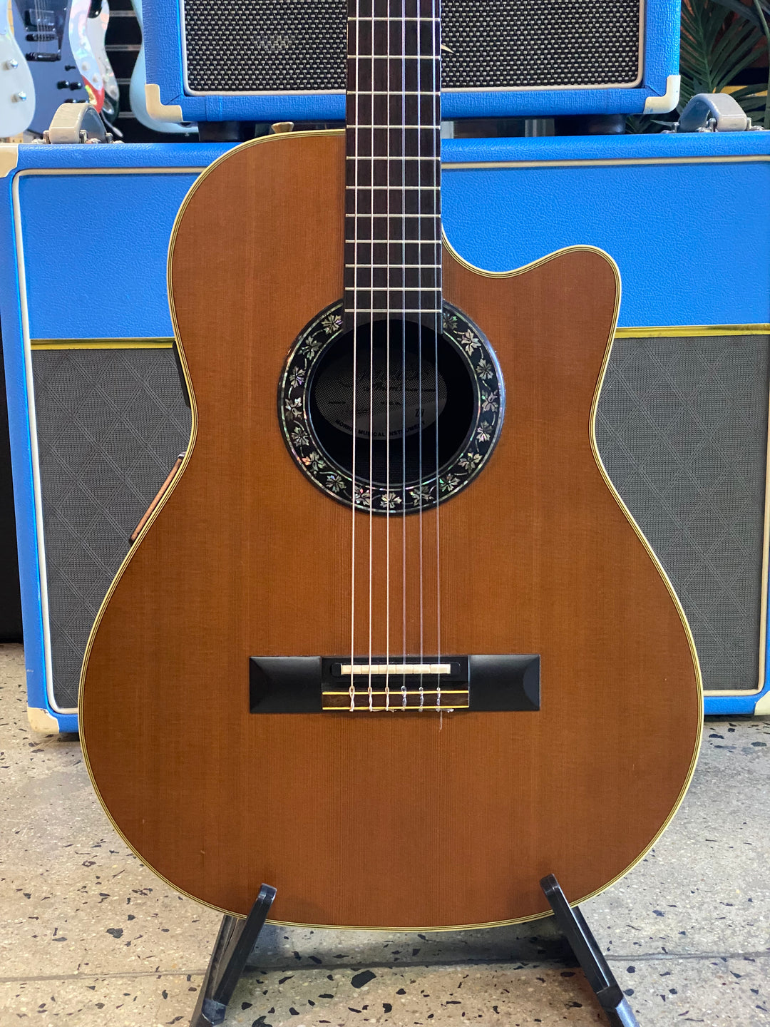 Tornado by Morris MIJ ZV Model Ovation Style Nylon w/pickup ***Pre Loved***
