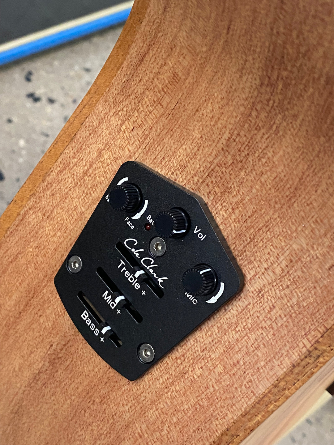 Cole Clark Studio SAN1EC Grand Auditorium Redwood Top Queensland Maple Back and Sides