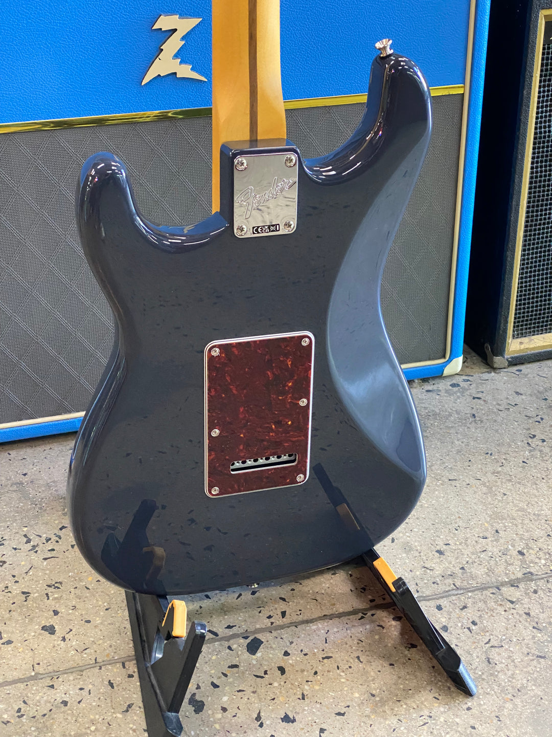 Fender American Pro Classic Strat HSS Maple Neck | Faded Black