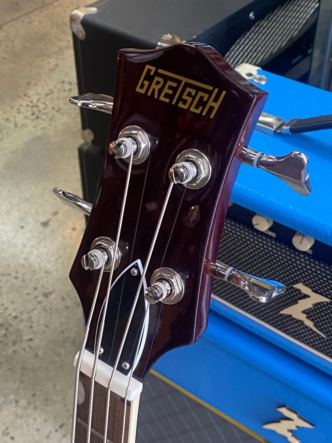 Gretsch Streamliner Jet Club Bass Single-Cut | Walnut Stain