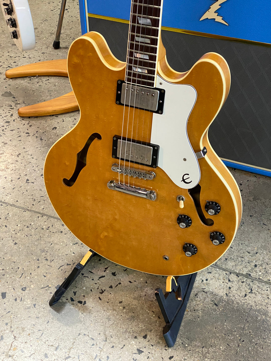 Epiphone MIJ Riviera w/case | Vintage Natural ***pre loved***