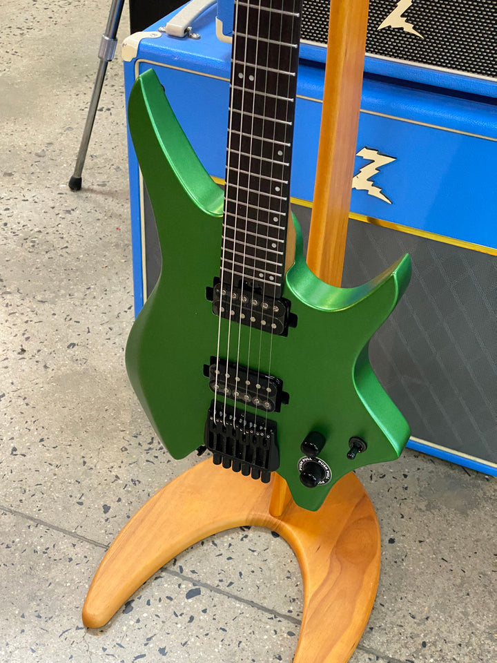 Hils HN3 Headless Electric Guitar | Satin Metallic Emerald