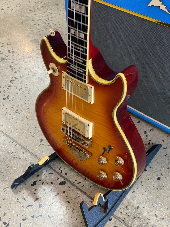 Pre-loved Ibanez AR-300 Model MIJ 1981 CS w/bag ***Pre Loved***