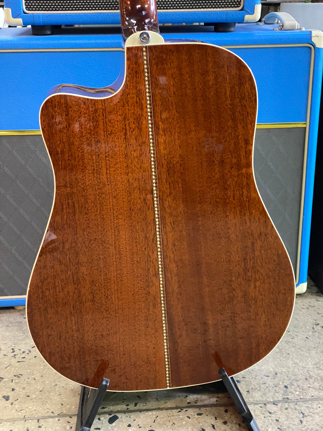 Washburn D10SCE Dreadnought cutaway acoustic electric Nat ***Pre Loved***