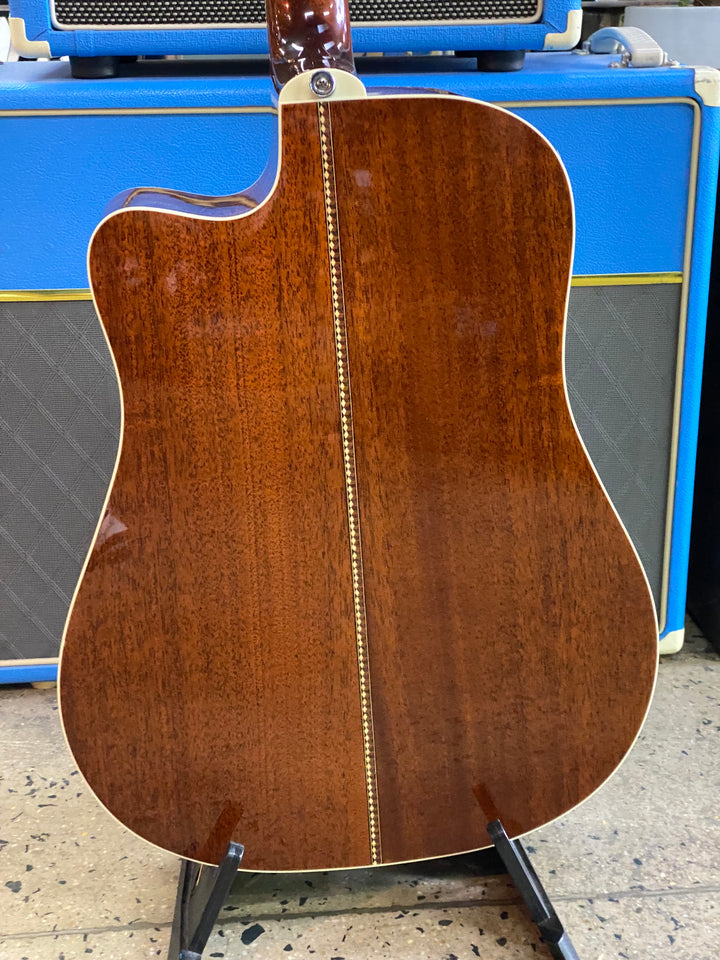 Washburn D10SCE Dreadnought cutaway acoustic electric Nat ***Pre Loved***