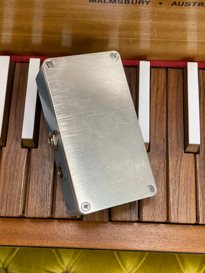 Leqtique 9/9 Distortion Pedal MIJ ***Pre Loved***