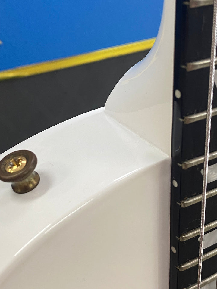 Gibson USA 2007 Les Paul Studio Alpine White W/case ***Pre Loved***