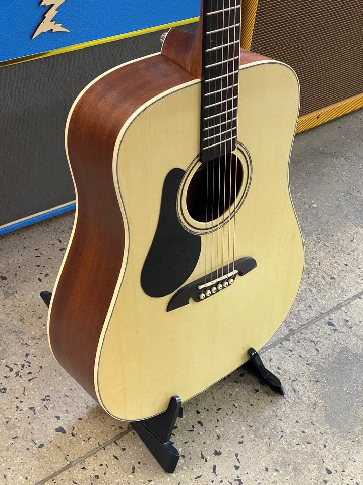 Alvarez Regent RD26L Dreadnought Acoustic | Left Hand