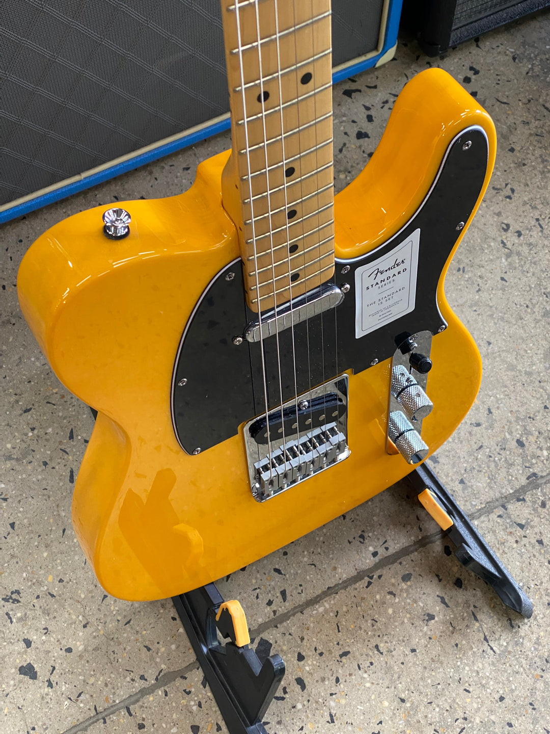 Fender Standard Telecaster | Butterscotch Blonde