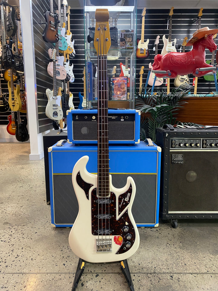 Burns London 2014 Shadows Bass Japan Exclusive Model w/bag | White ***pre loved***