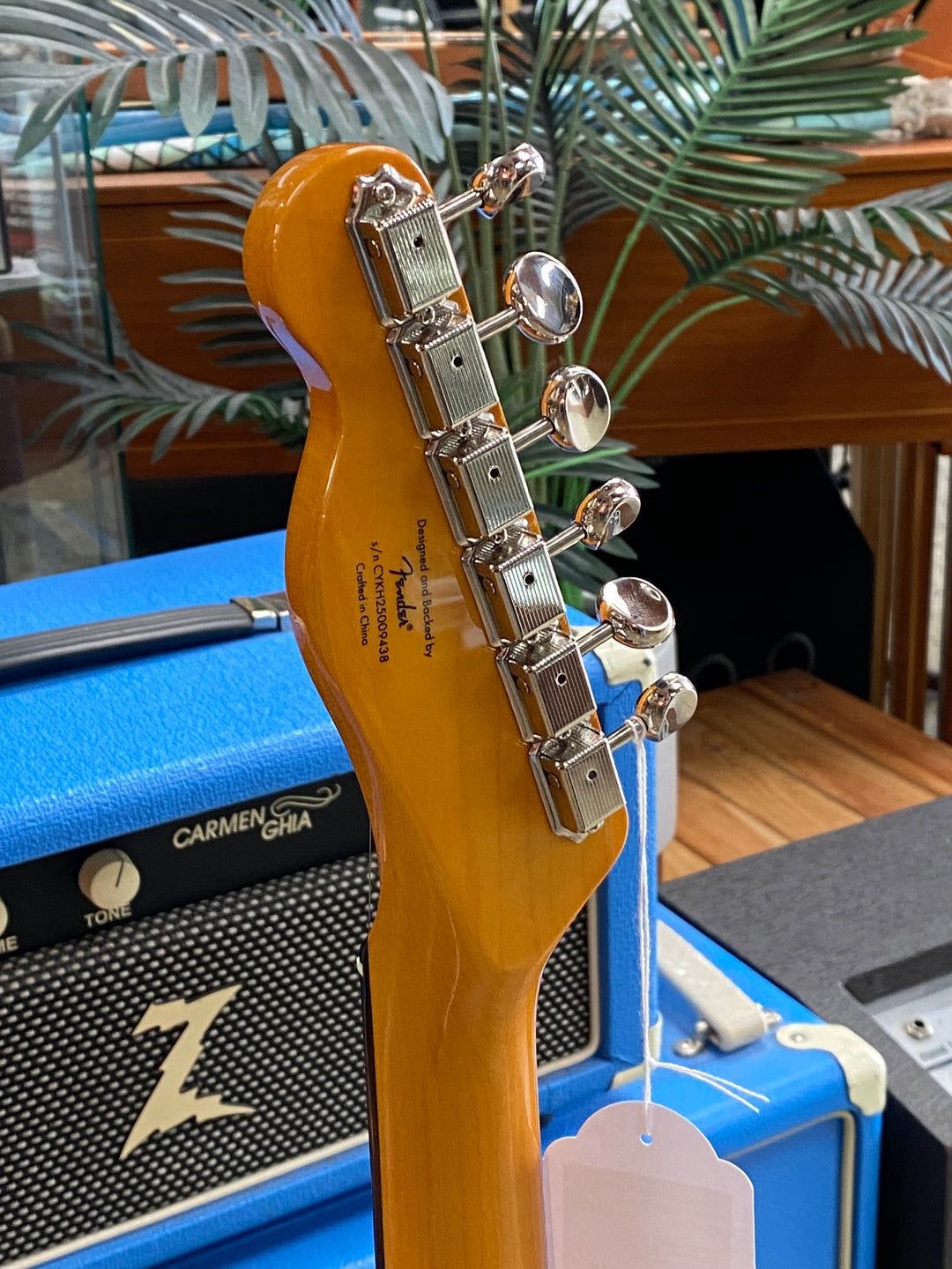 Squier Classic Vibe Custom Telecaster SH with Bigsby | Lake Placid Blue