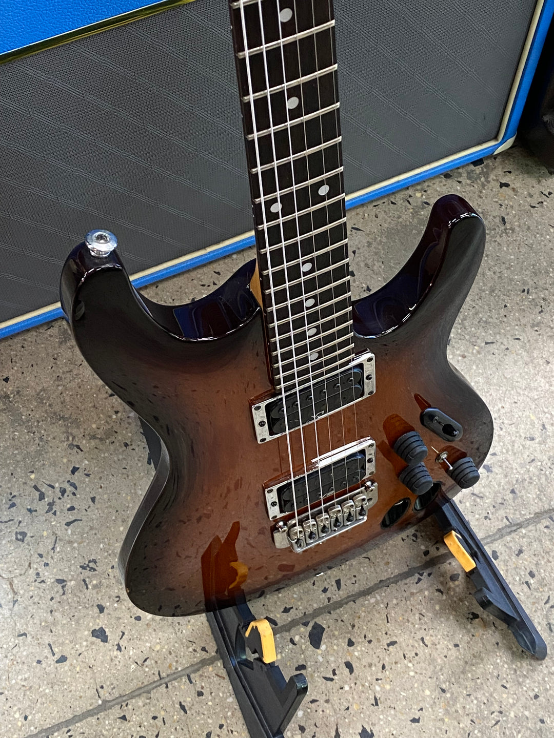 Ibanez 2003 SA420X w/bag | Antique Violin ***pre loved***