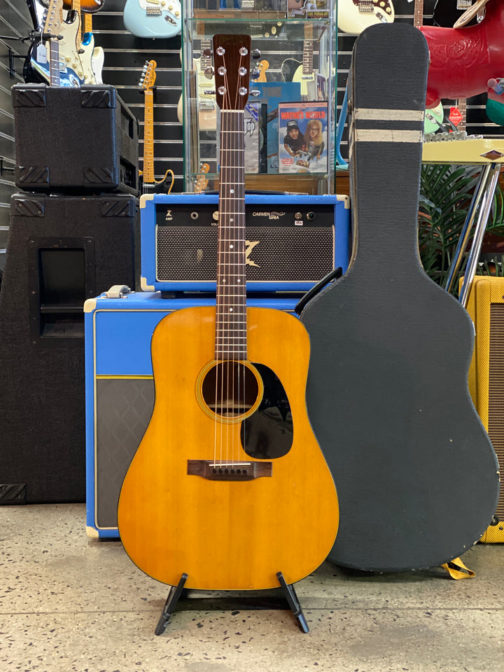 Martin USA 1972 D-18 Acoustic W/case Pre Loved