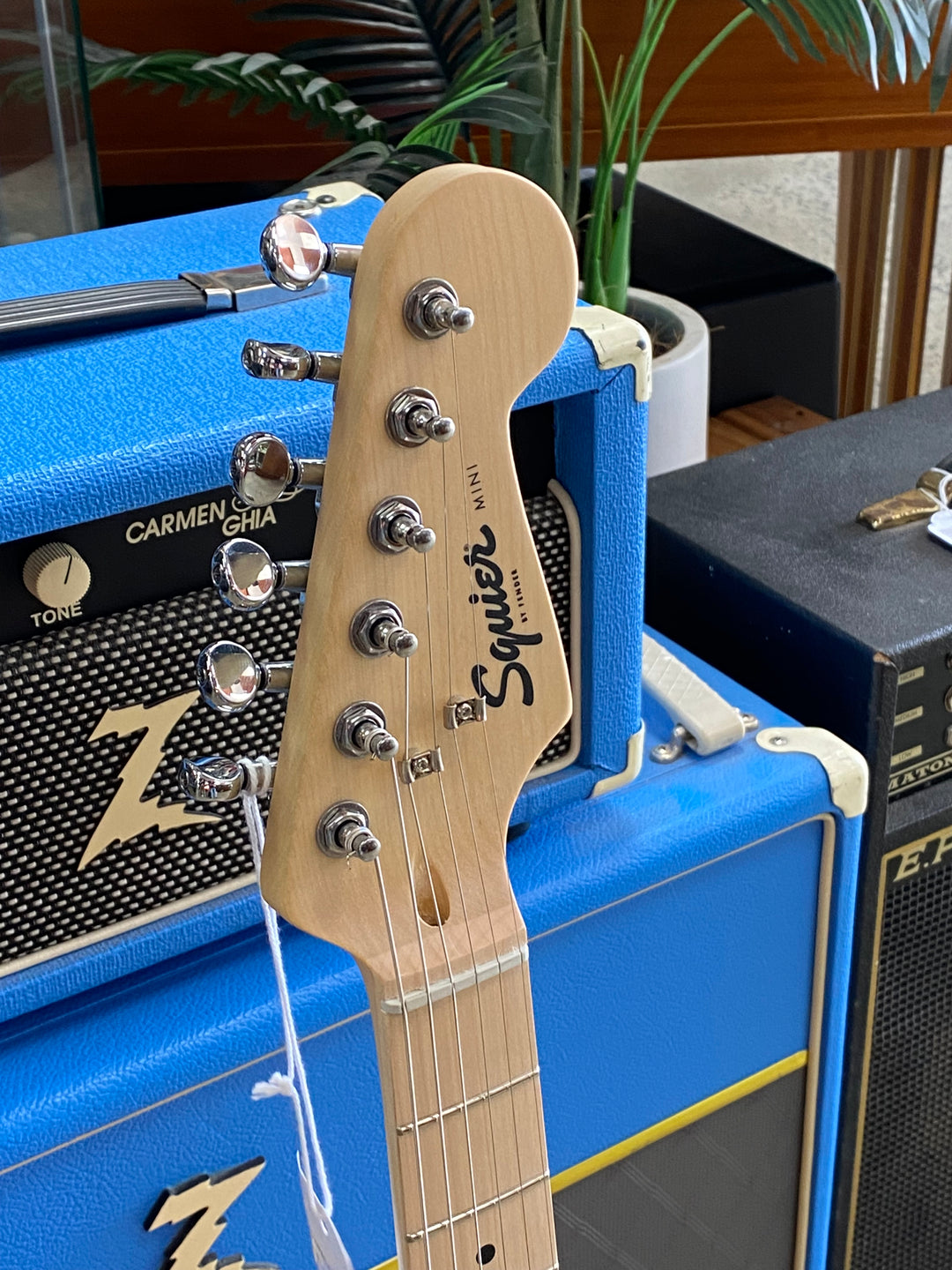 Squier FSR Mini Strat | Tahitian Coral