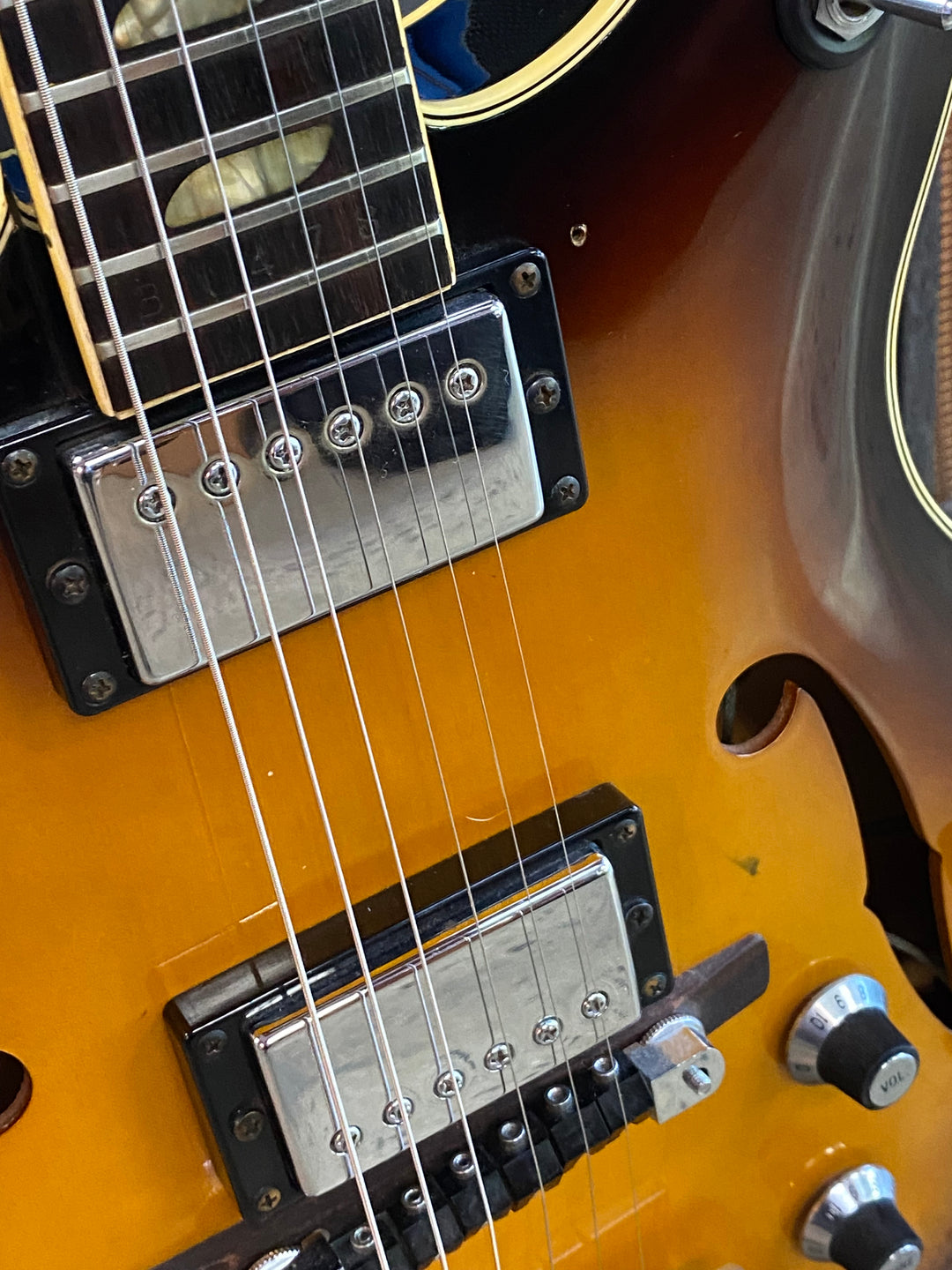 Yamaha 1974 SA-60 Semi Hollow Guitar wbag | Sunburst ***pre loved***
