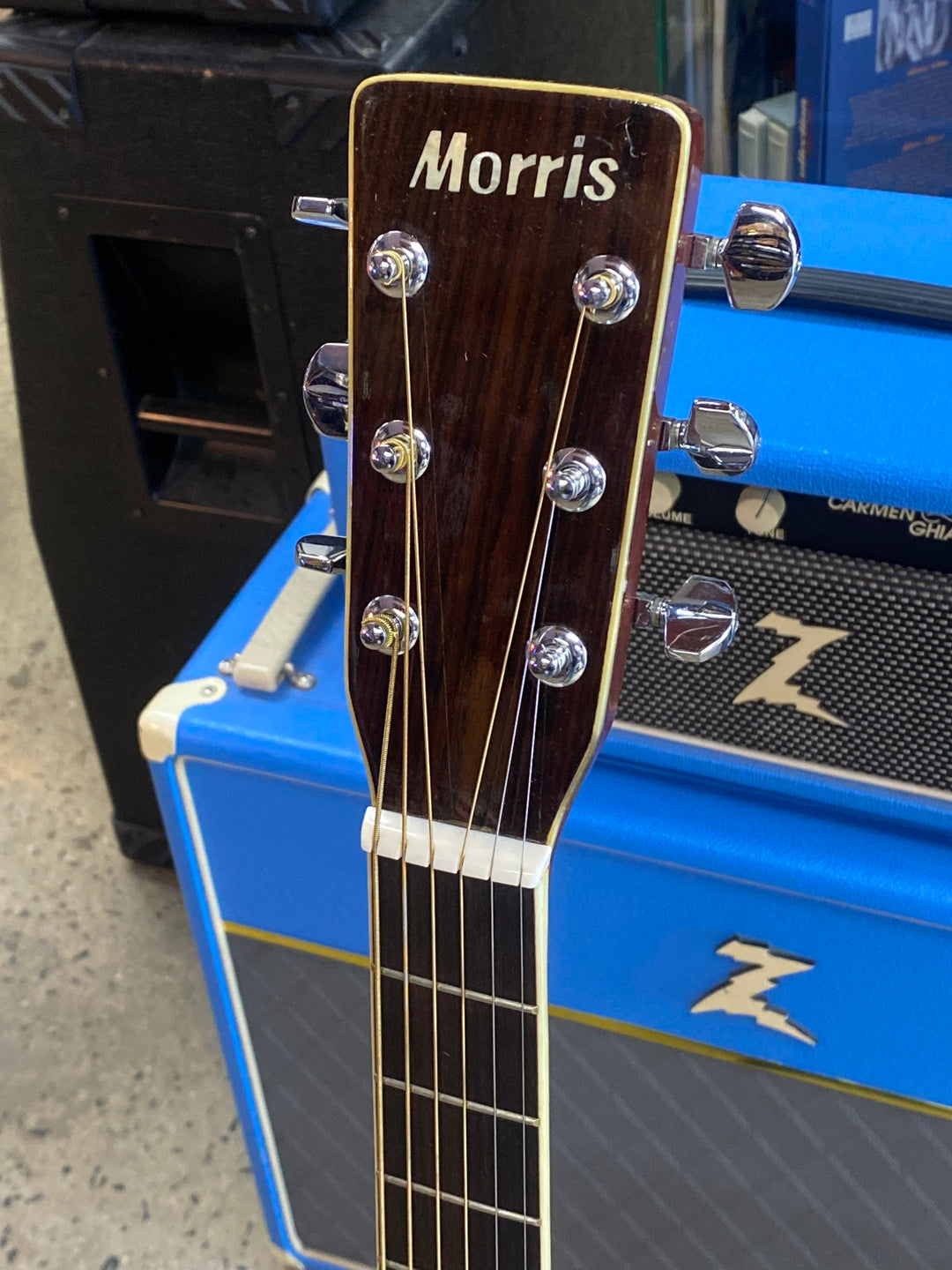 Morris Guitars 1975 W-30 Acoustic Guitar w/case ***pre loved***