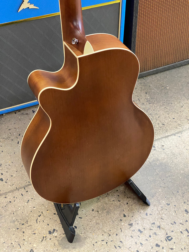 Tanglewood Sundance TSP-45 wcase ***pre loved***
