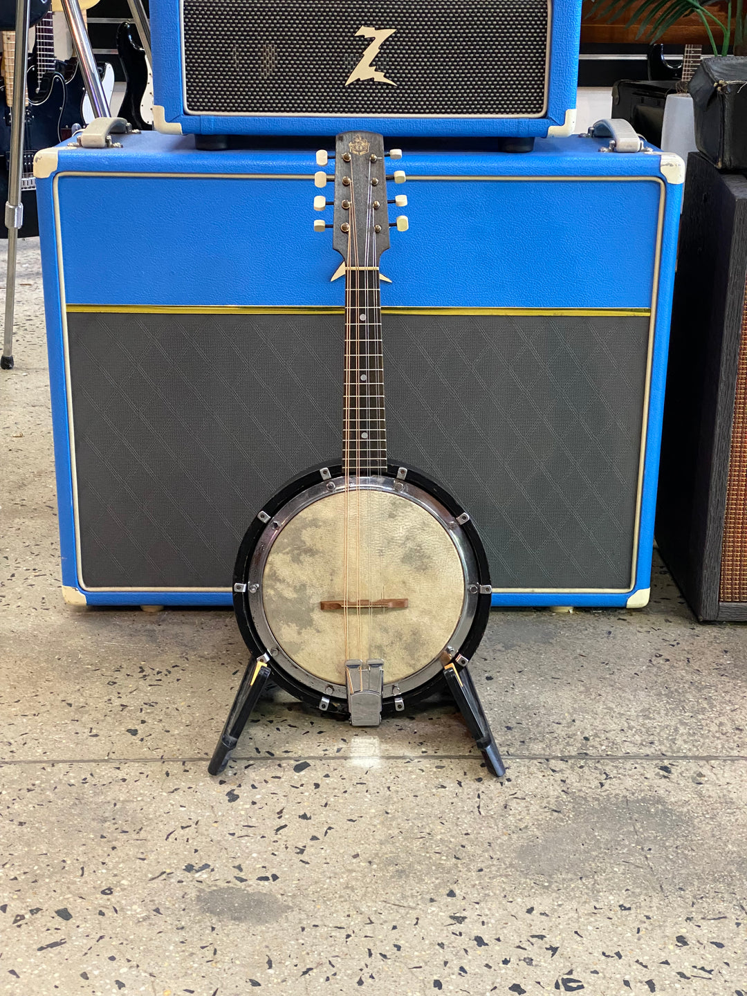 G.H&S British Made Banjo Mandolin w/case ***pre loved***