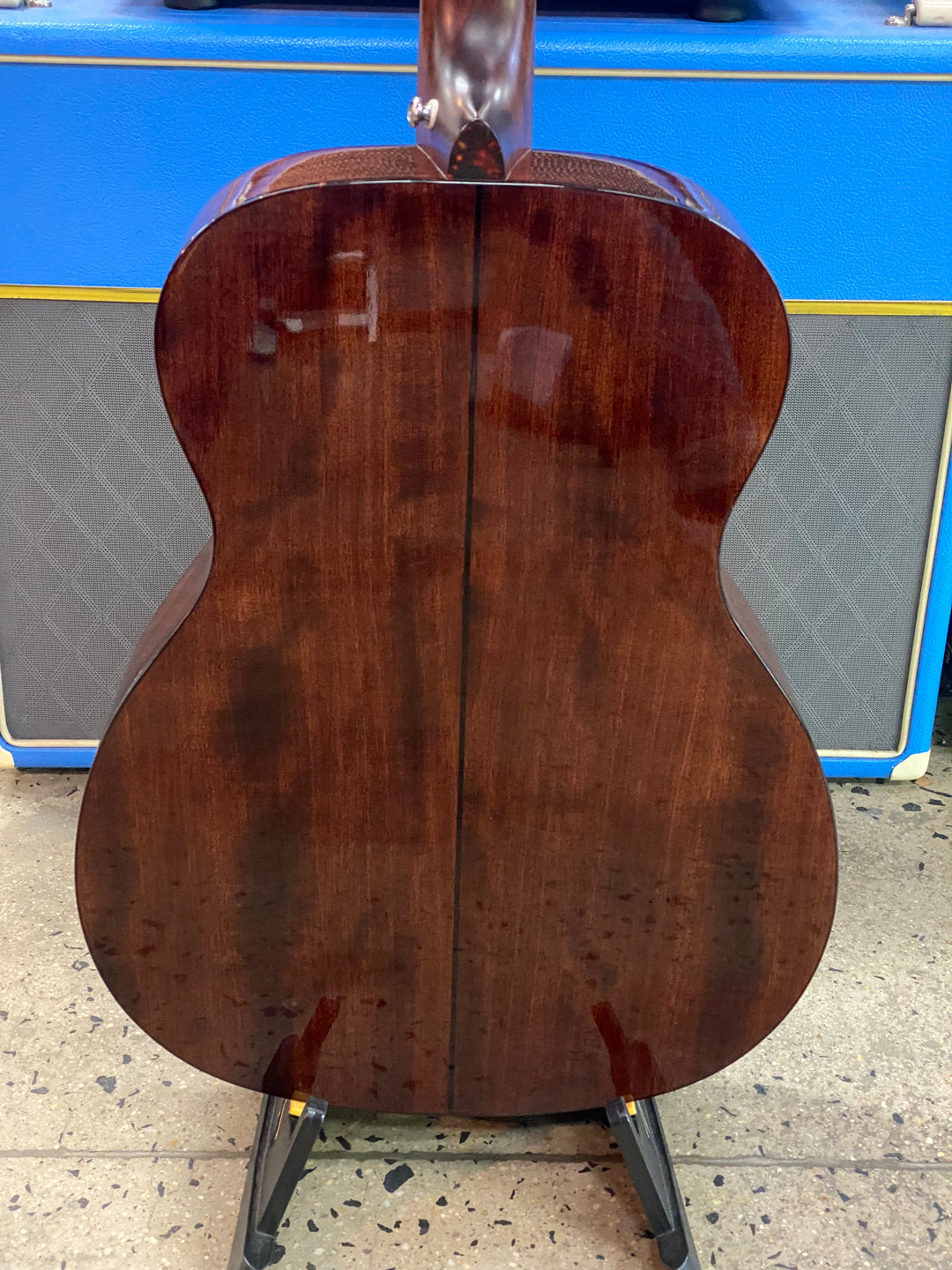 Cort L300V-F-SB  Acoustic Guitar Sunburst W/pickup W/case ***Pre Loved***