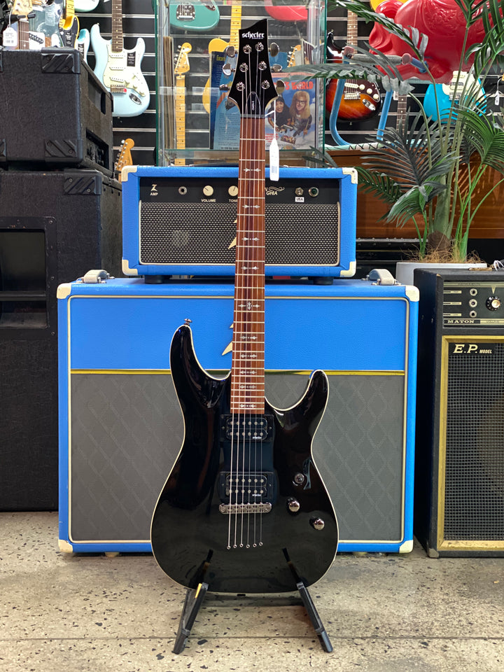 Schecter Omen-6 | Gloss Black