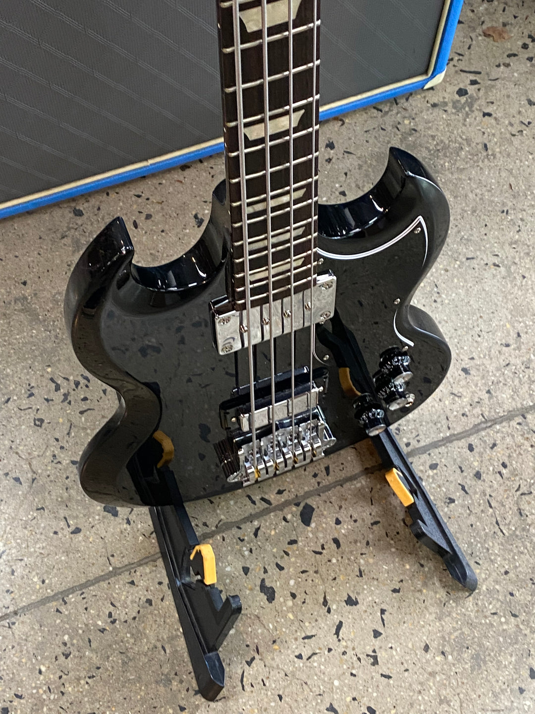 Gibson 2018 SG Bass wcase | Ebony ***pre loved***/