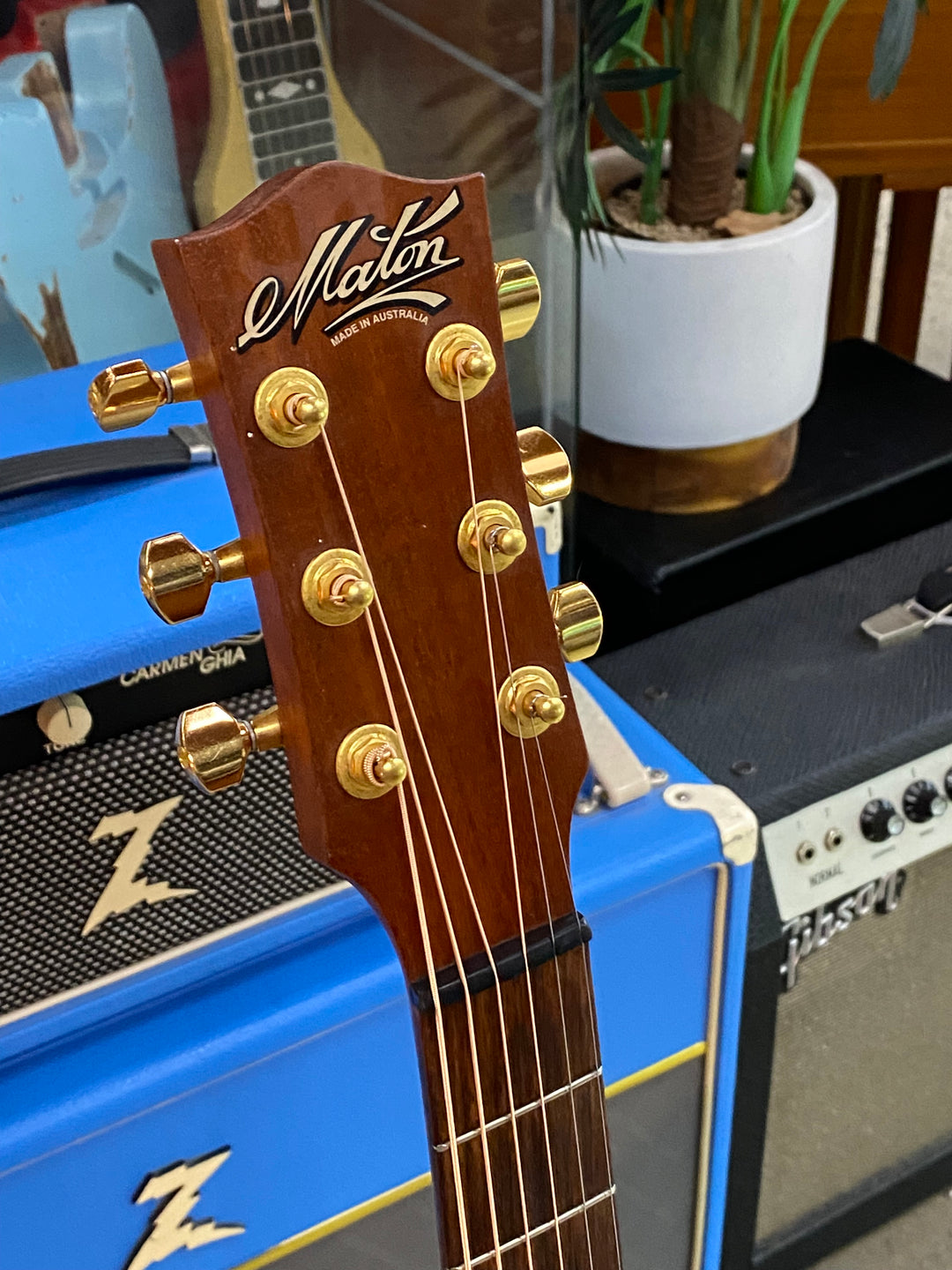Maton Canterbury Model 2004 wcase ***pre loved***
