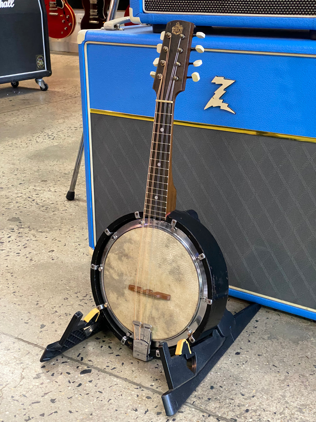 G.H&S British Made Banjo Mandolin w/case ***pre loved***