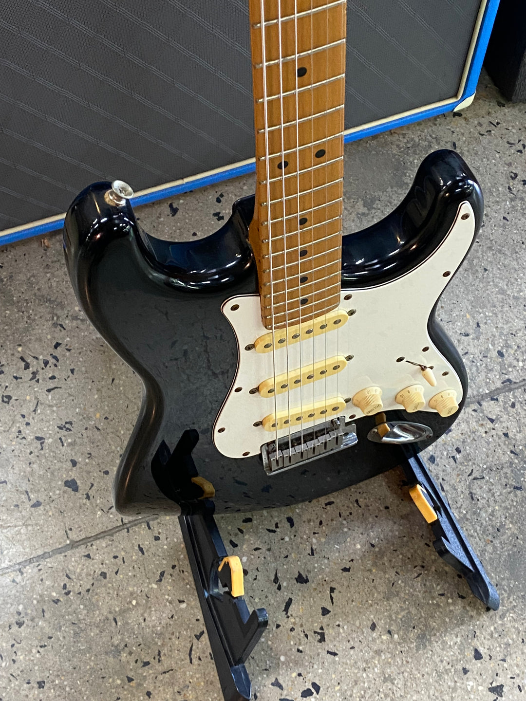Fender 1989 American Standard Strat 'Hector Montes' w/bag ***pre loved***