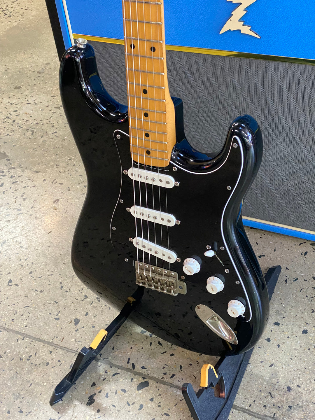 Greco 1980 SE-380 Strat Style Guitar w/case | Black ***Pre Loved***
