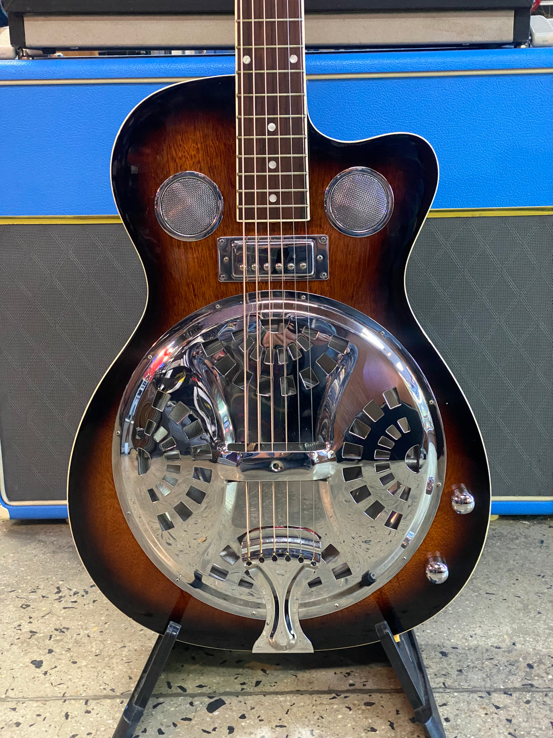 Bryden BRE2ETS Cutaway Electric Resonator Guitar Tobacco Sunburst W/case ***Pre Loved***