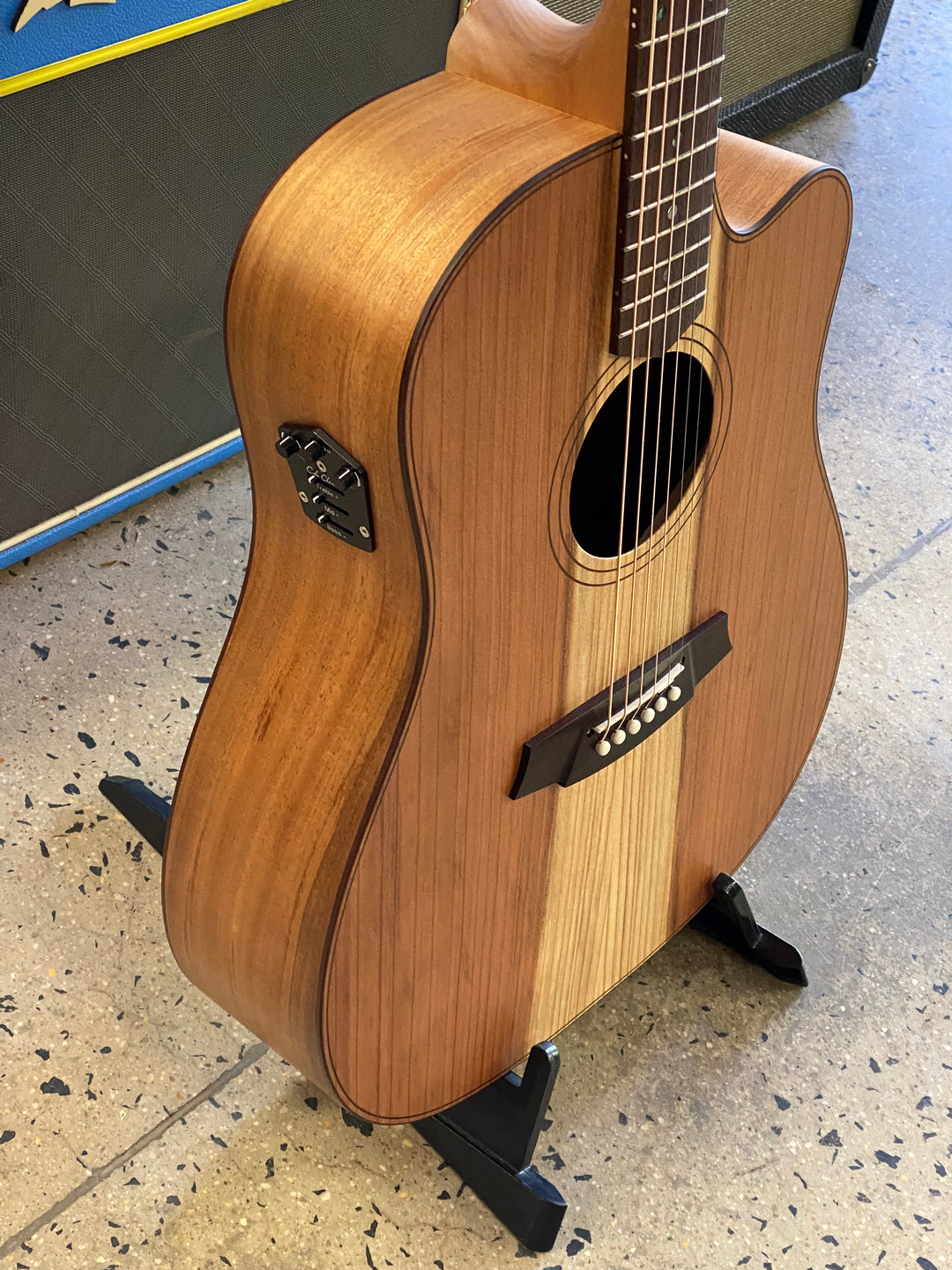 Cole Clark CCFL2EC-RDBLR Rosewood Board Model w/case