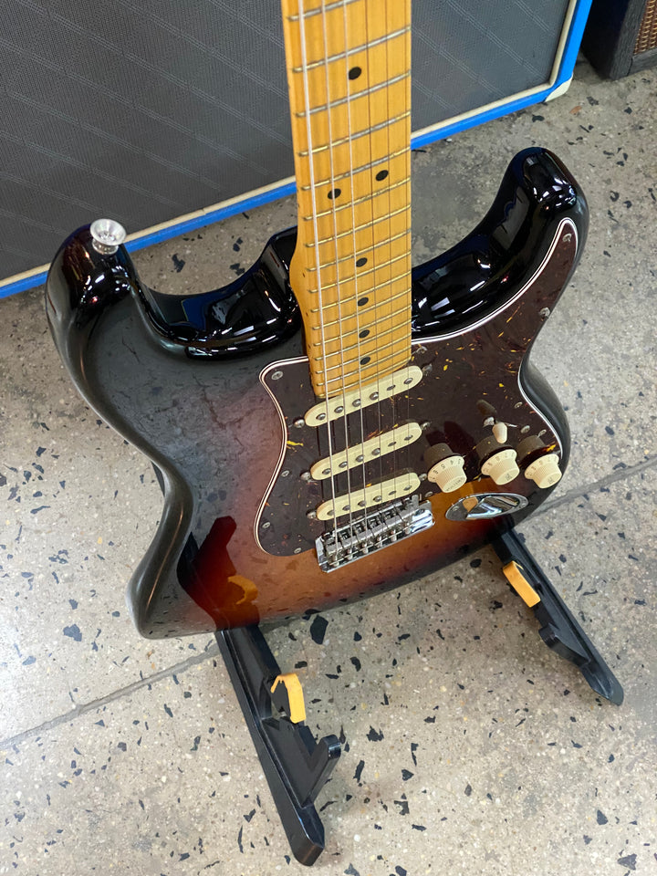 Fender 2022 American Pro II Stratocaster | Sunburst ***pre loved***