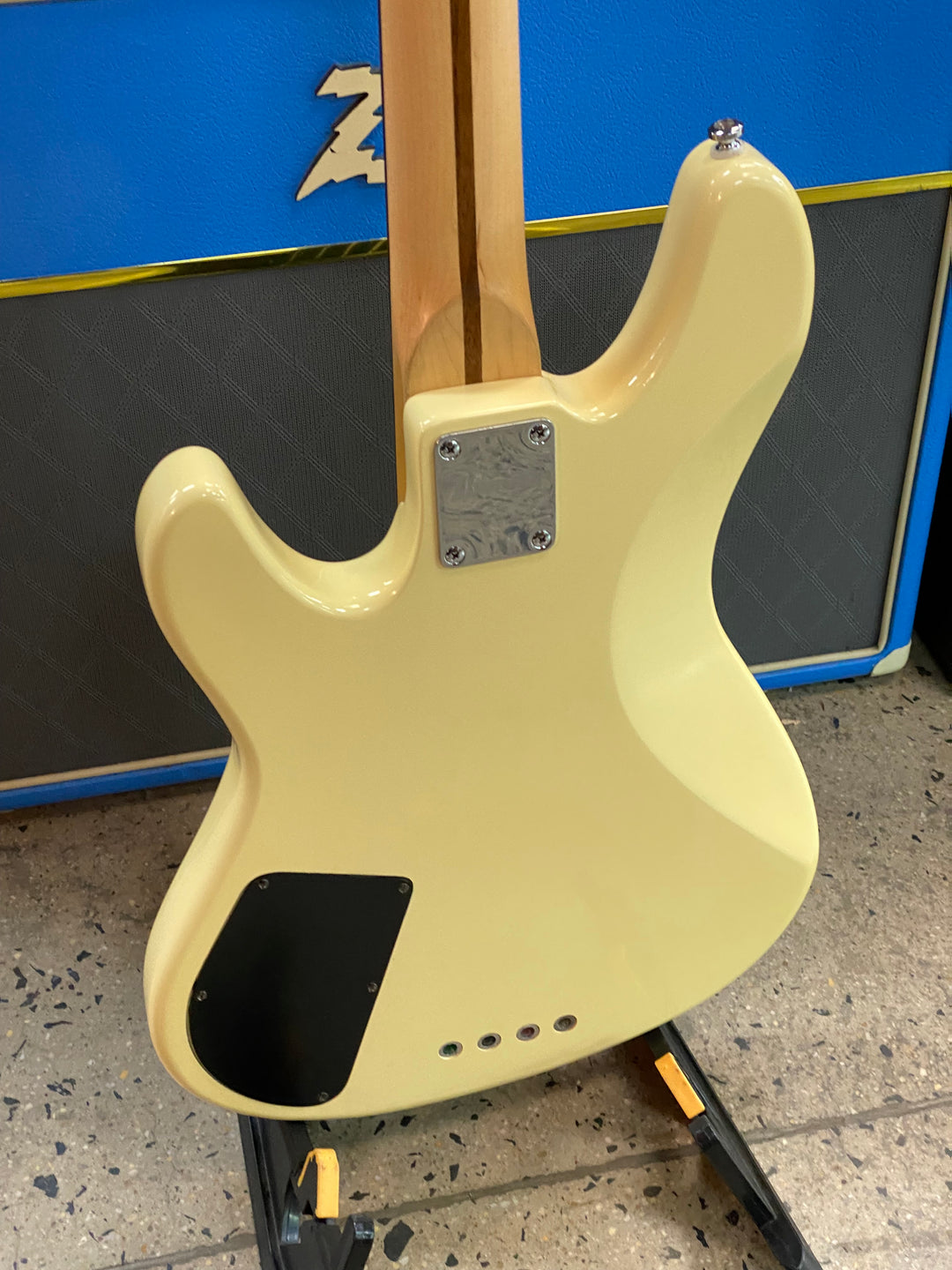 Ibanez 1996 TR500 Expressionist Bass | Ivory ***pre loved***