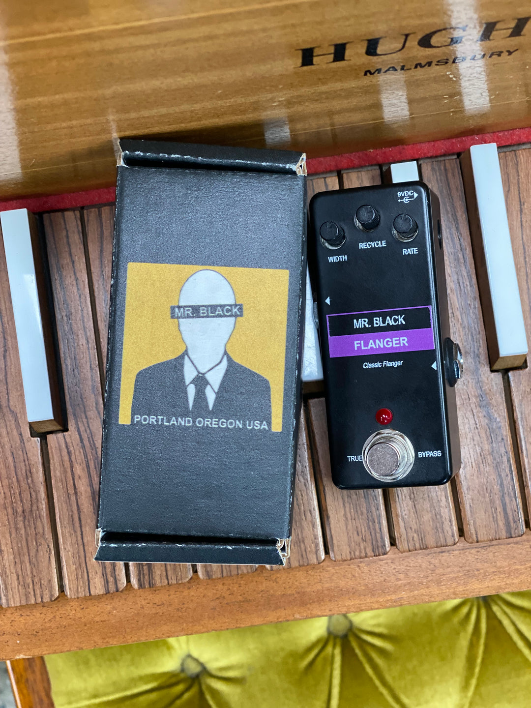 Mr Black Mini Flanger MBM-FL w/box ***pre loved***