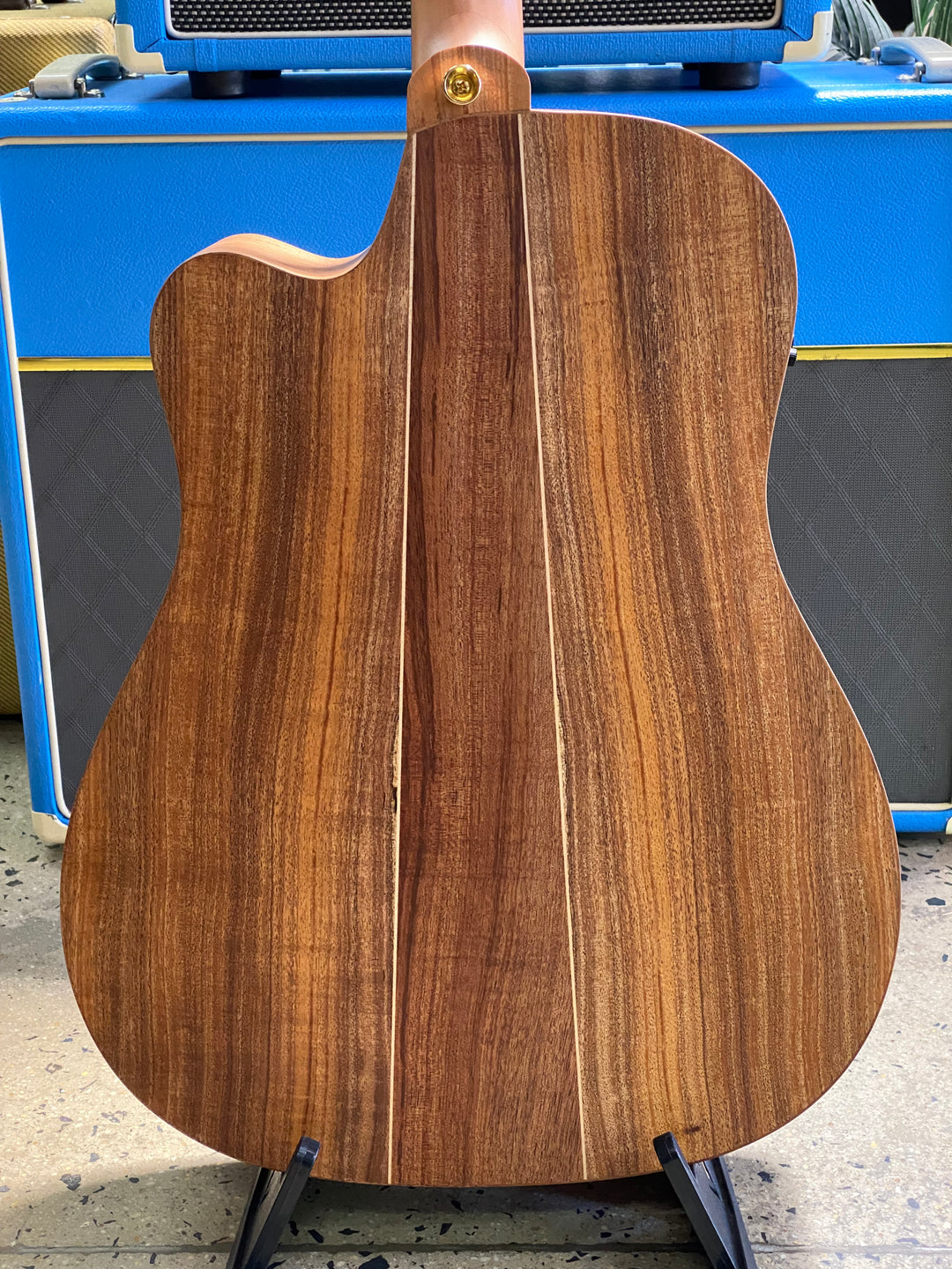 Cole Clark FL3EC Cedar of Lebanon Top, Blackwood back and sides