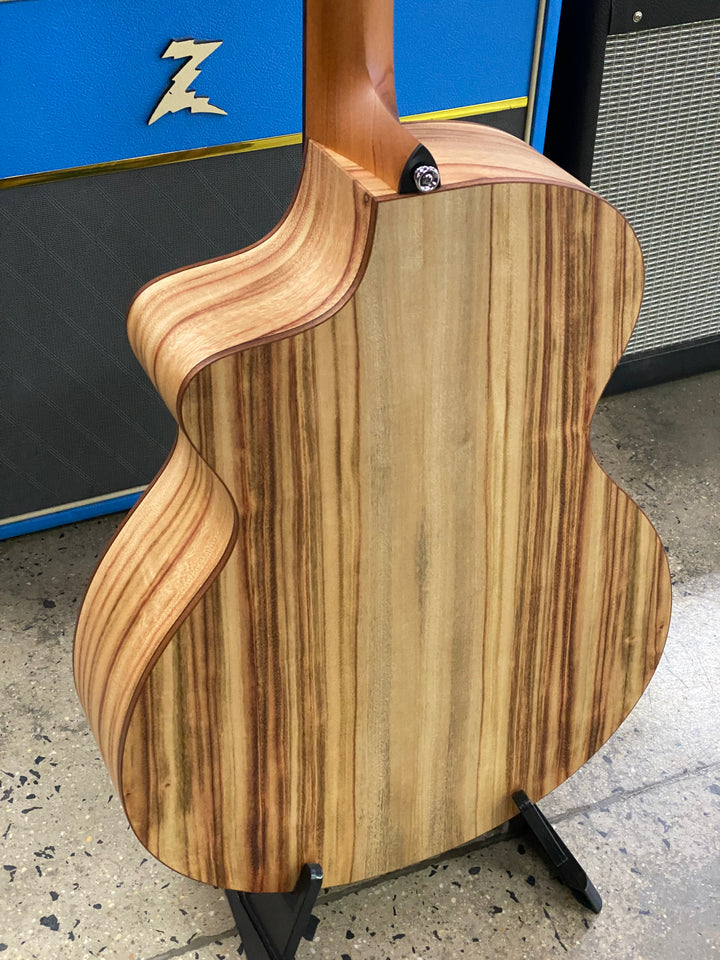 Fenech Guitars Grand Auditorium Cutaway Camphor