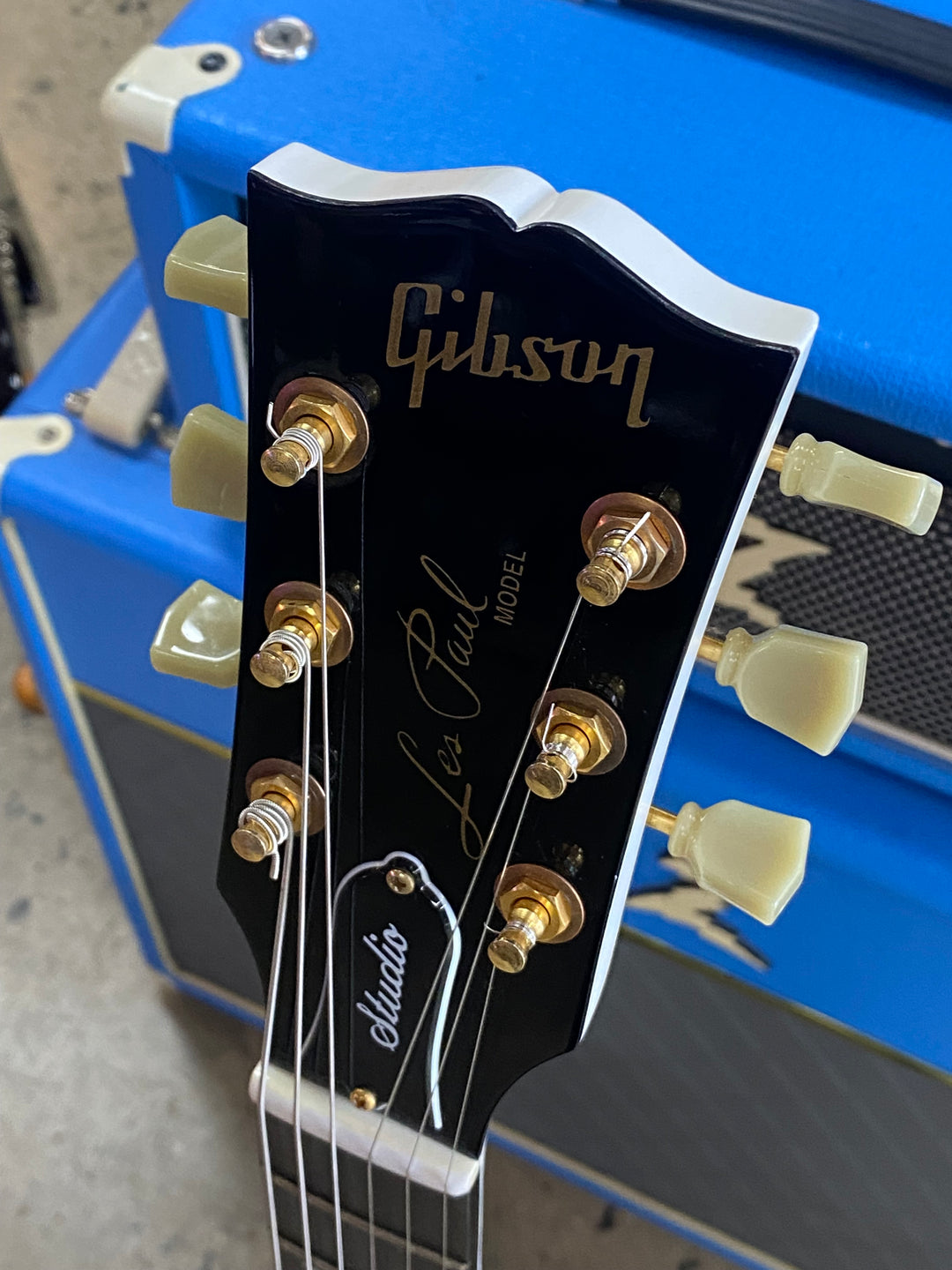 Gibson USA 2007 Les Paul Studio Alpine White W/case ***Pre Loved***