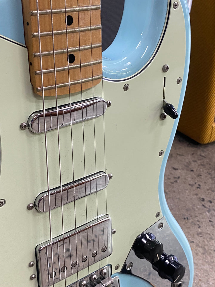 Fender 2019 Sixty-Six Alternate Reality Series Daphne Blue W/case ***Pre Loved***