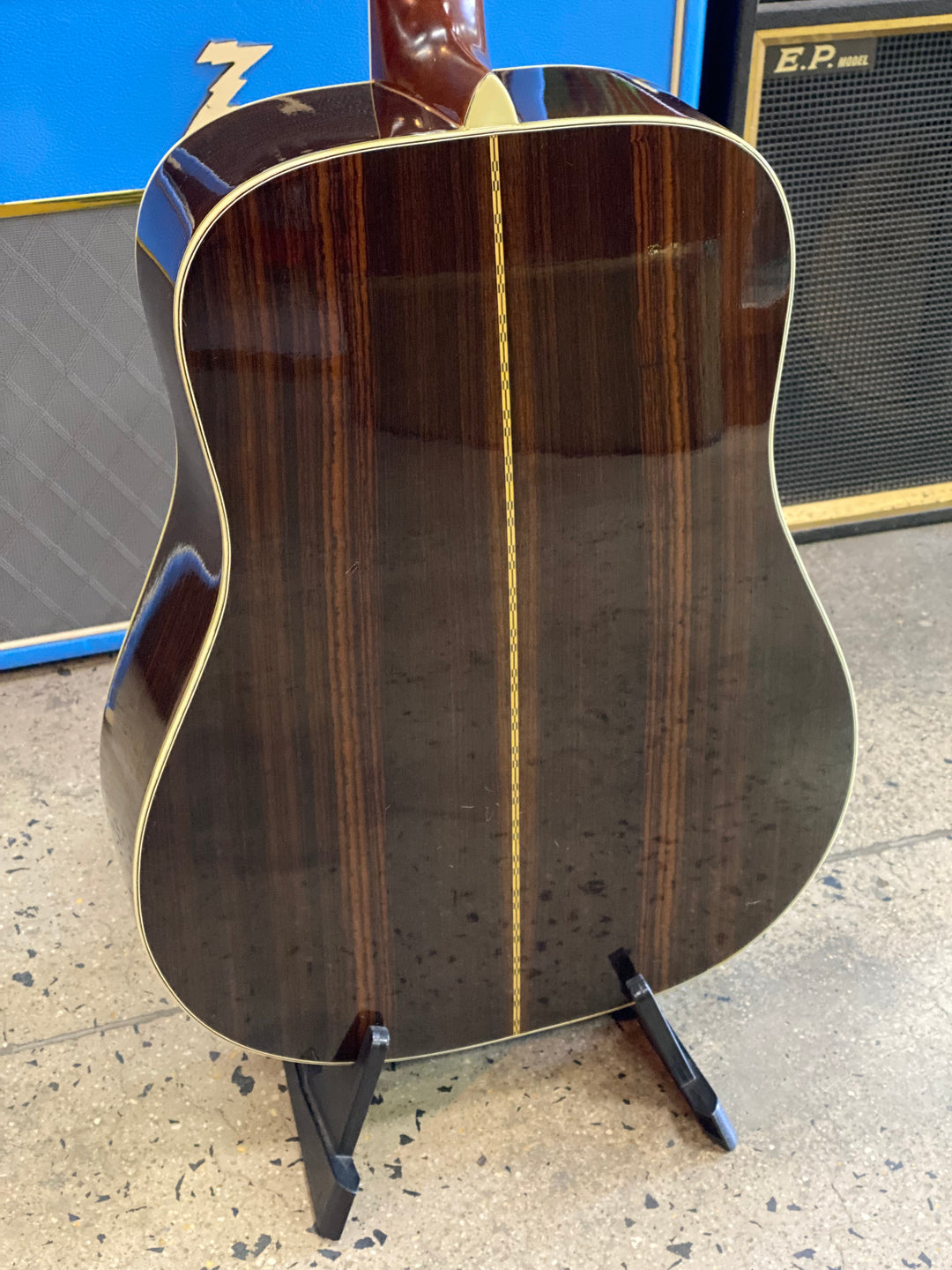 Morris Guitars 1975 W-30 Acoustic Guitar w/case ***pre loved***