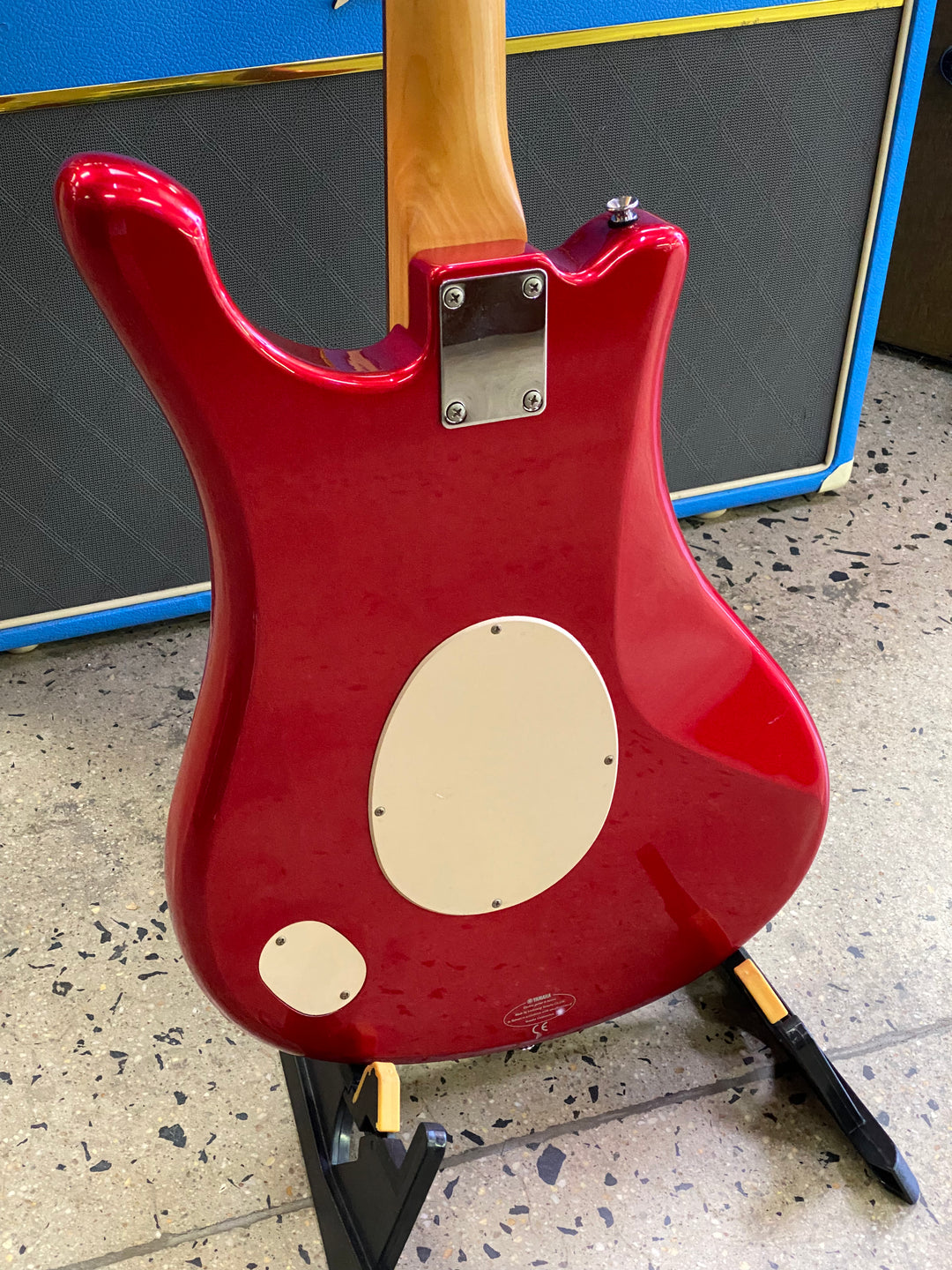 Yamaha SGV-300 Red w/bag ***Pre Loved***