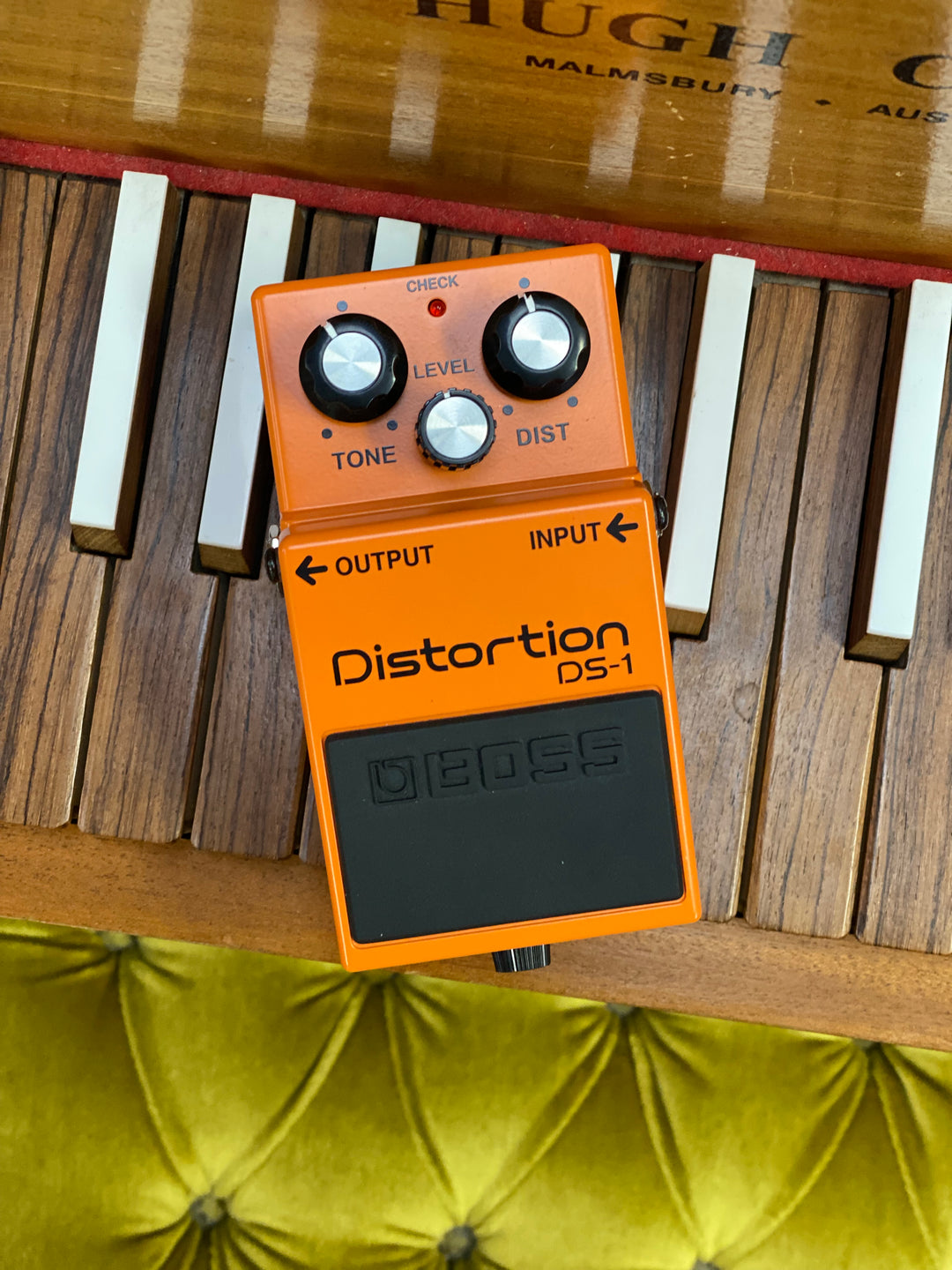 Boss DS-1 MIT Distortion Pedal wbox ***pre loved***