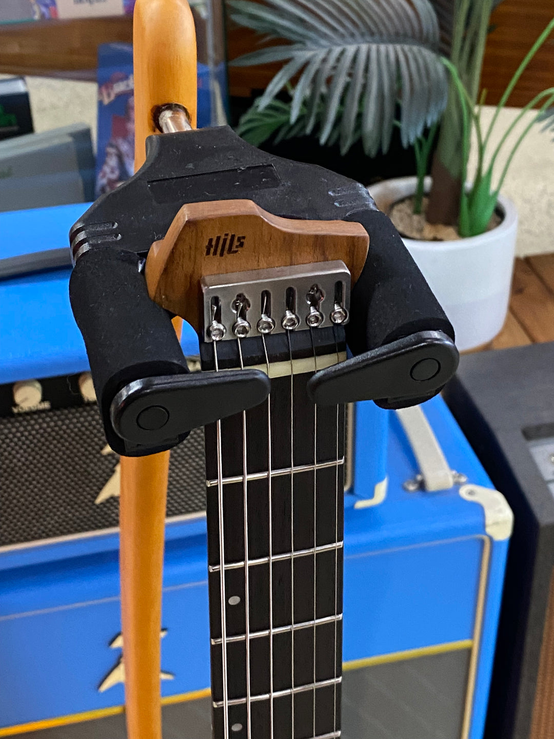 Hils HN3 Headless Electric Guitar | Satin Metallic Emerald