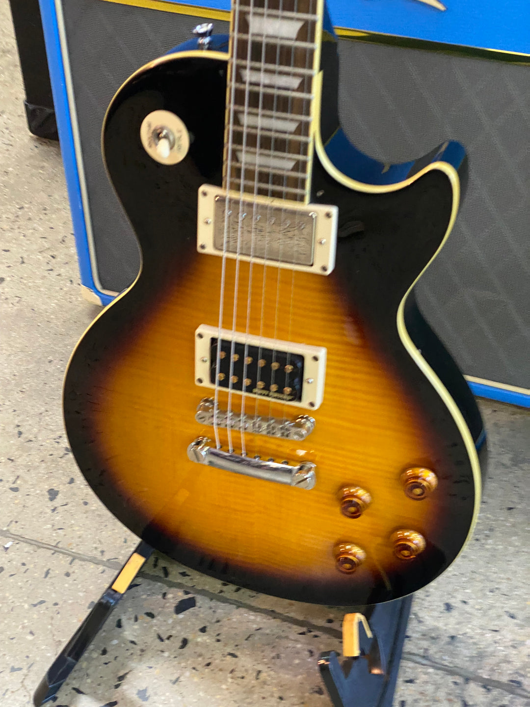 Epiphone 2011 Les Paul Standard w/case | Tobacco Burst ***pre loved***