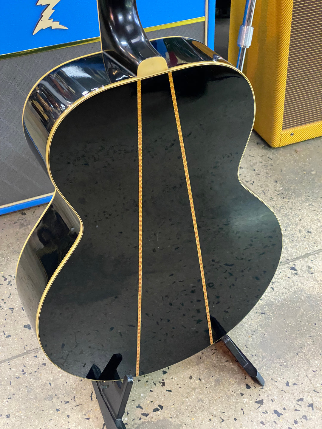 Morris MIJ MJ-405 1981 Jumbo Acoustic Black W/bag ***pre loved***