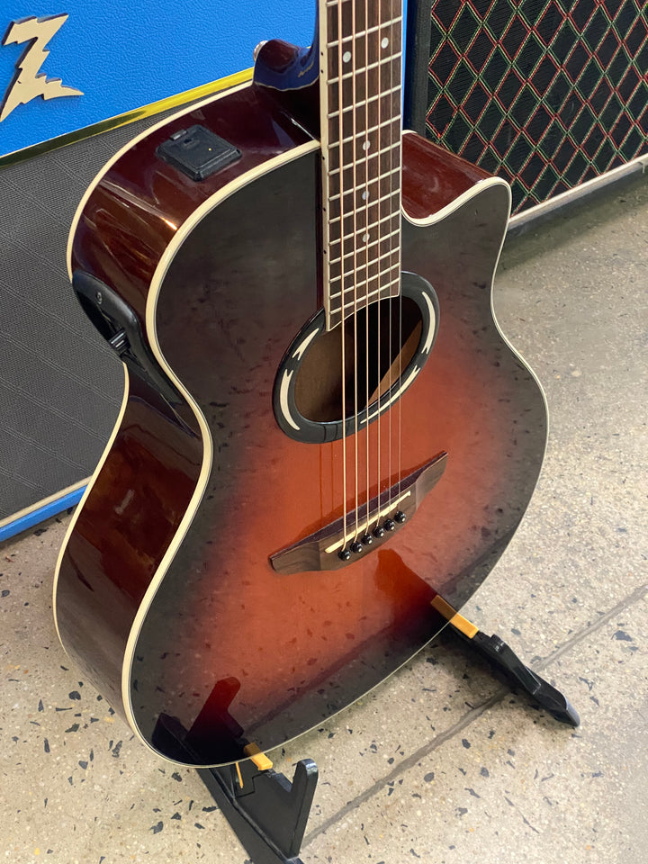 Yamaha APX500 V1 Thinline Acoustic Electric Guitar OVS W/bag ***Pre Loved***