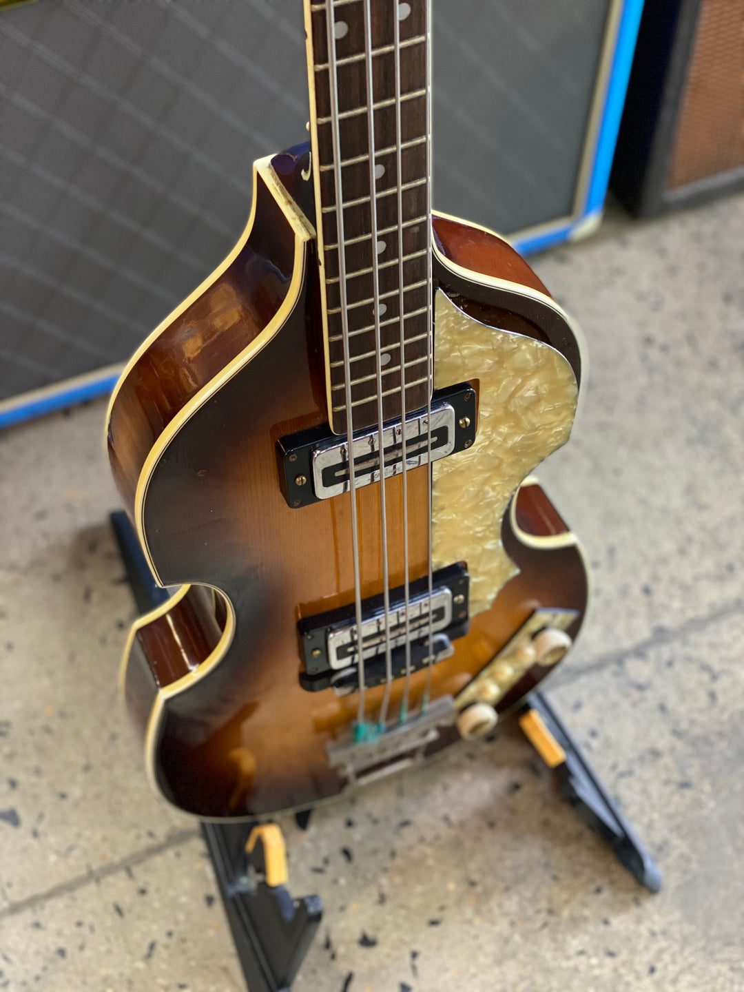 Hofner 1970 500/1 Violin Bass w/case | Sunburst **pre loved***