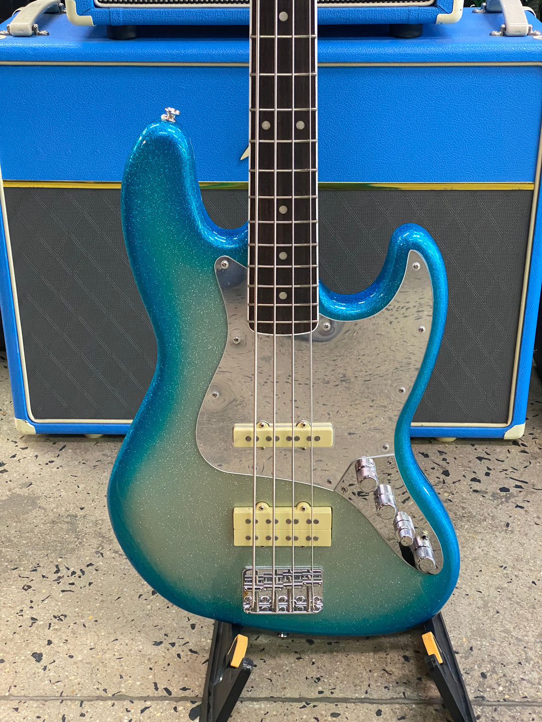 Fender Limited Player Plus x Blu DeTiger Jazz Bass | Sky Burst Sparkle