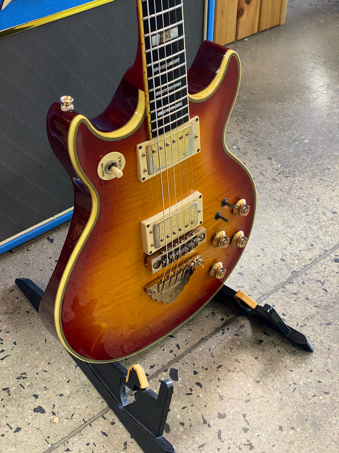 Pre-loved Ibanez AR-300 Model MIJ 1981 CS w/bag ***Pre Loved***