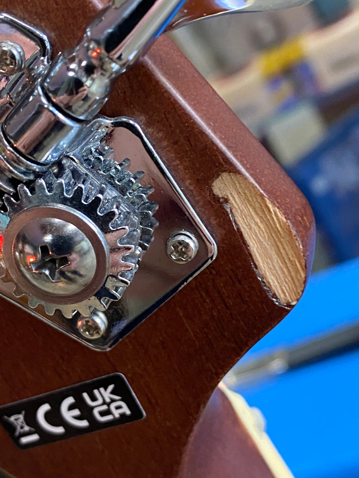 Fender 2024 Kingman Bass W/pickup Shaded Edge Burst ***pre loved***