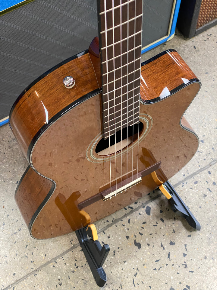 Fender CN-140SCE Nylon Thinline W/case | Natural